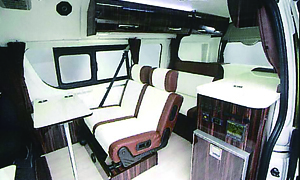 RSワゴン 車内